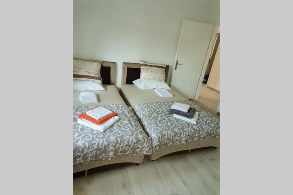 Apartman Danica แฮร์เซ็ก-โนวี ภายนอก รูปภาพ